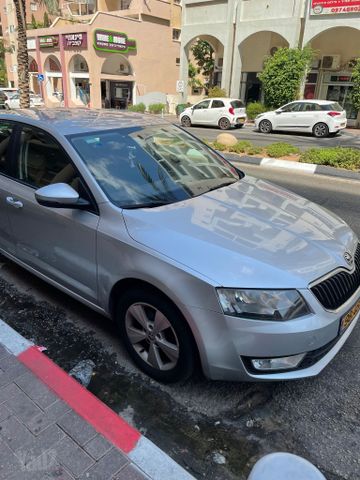 סקודה אוקטביה