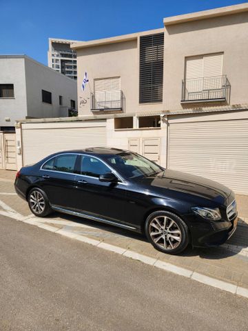 מודעת רכב מרצדס-בנץ E-class