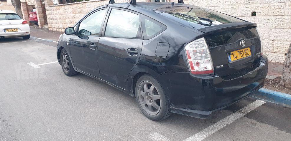 מודעת רכב טויוטה פריוס