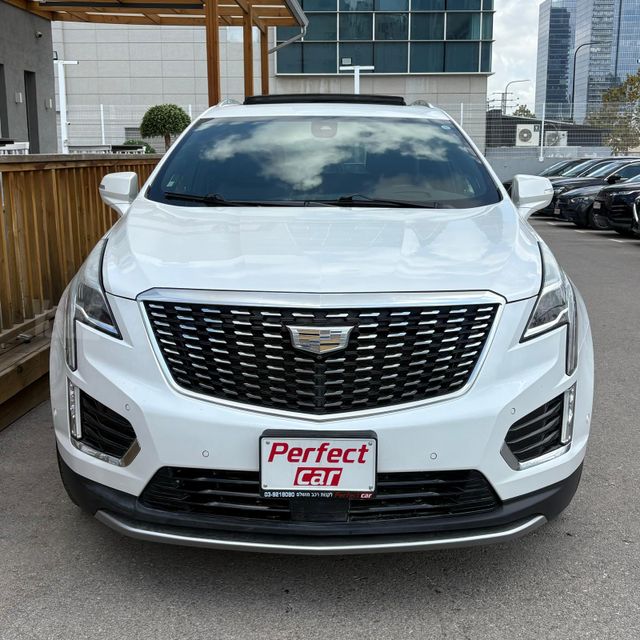 קאדילק XT5