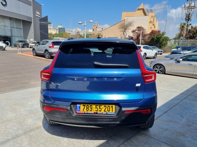 וולוו XC40