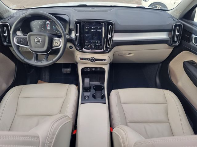 וולוו XC40