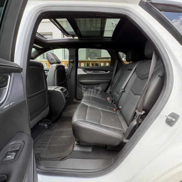 קאדילק XT5