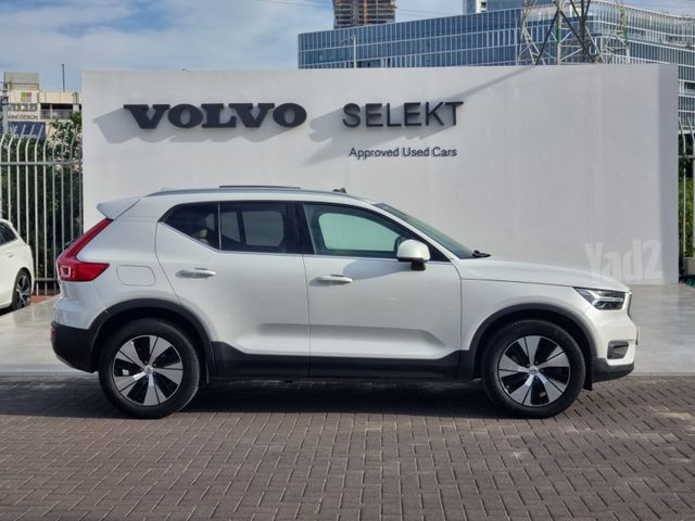 וולוו XC40