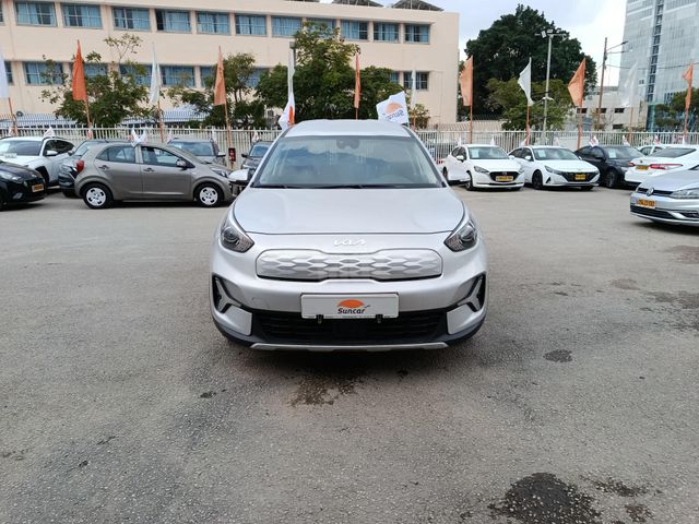 קיה נירו פלוס
