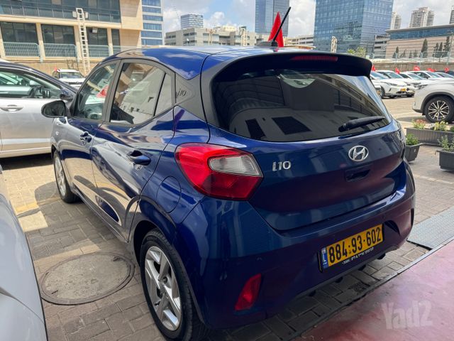 יונדאי i10
