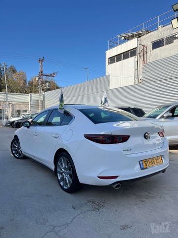 מאזדה 3