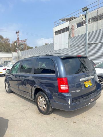קרייזלר טאון אנד קאנטרי