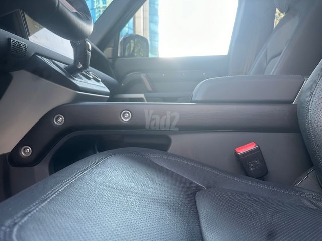 לנד רובר דיפנדר
