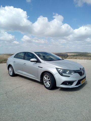 רנו מגאן