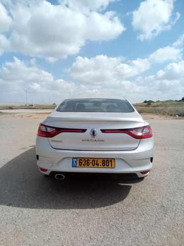 רנו מגאן
