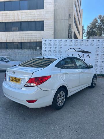 יונדאי אקסנט i25