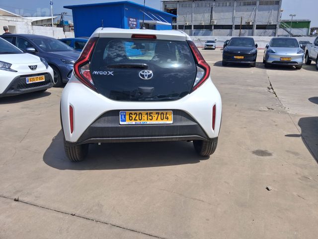 מודעת רכב טויוטה אייגו X