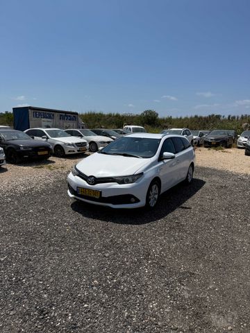 טויוטה אוריס