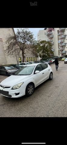 יונדאי i30
