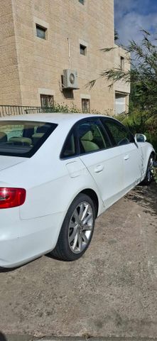 אאודי A4