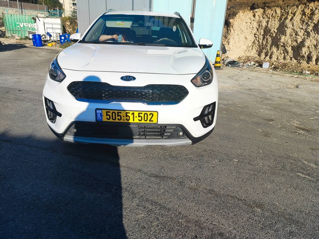 קיה נירו