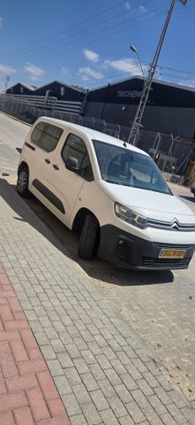 מודעת רכב סיטרואן ברלינגו 