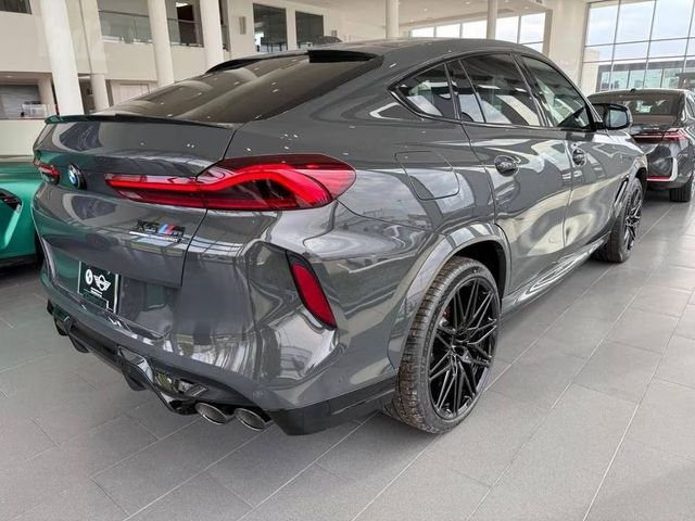 ב מ וו X6 M