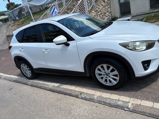 מודעת רכב מאזדה CX-5