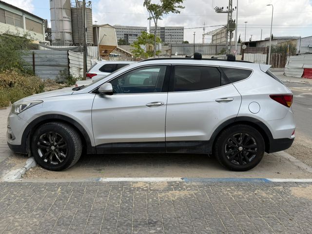 מודעת רכב יונדאי סנטה פה