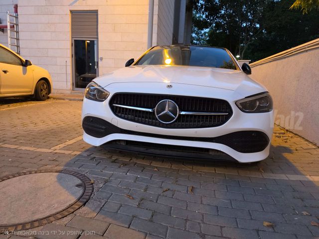 מודעת רכב מרצדס-בנץ C-class