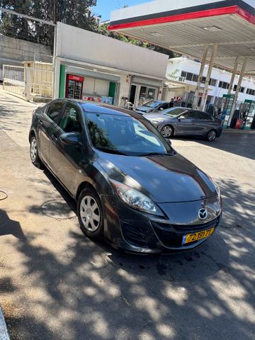 מודעת רכב מאזדה 3