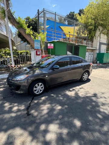 מאזדה 3