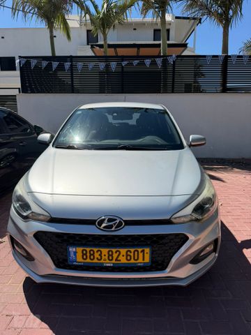 יונדאי i20
