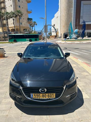 מודעת רכב מאזדה 3