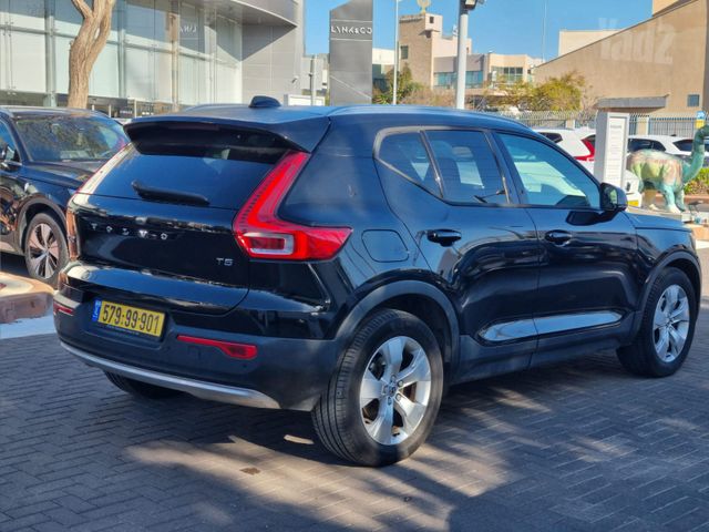מודעת רכב וולוו XC40 1