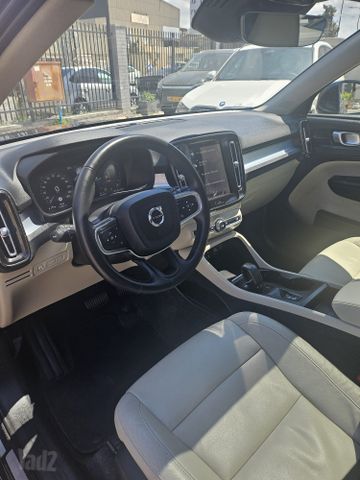 וולוו XC40