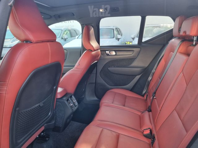 מודעת רכב וולוו XC40 2