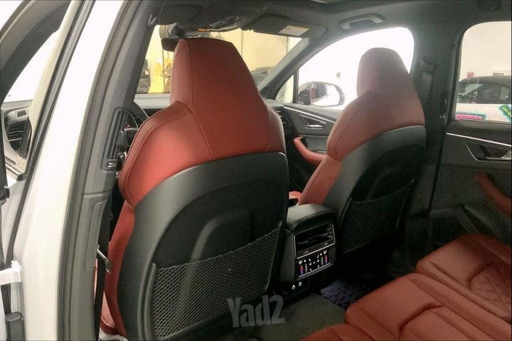 אאודי SQ7
