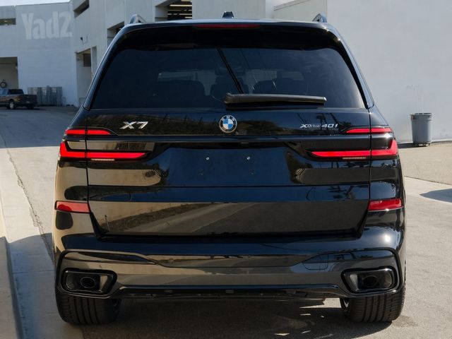 ב מ וו X7