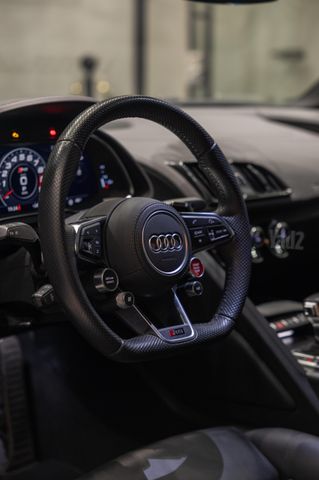 אאודי R8