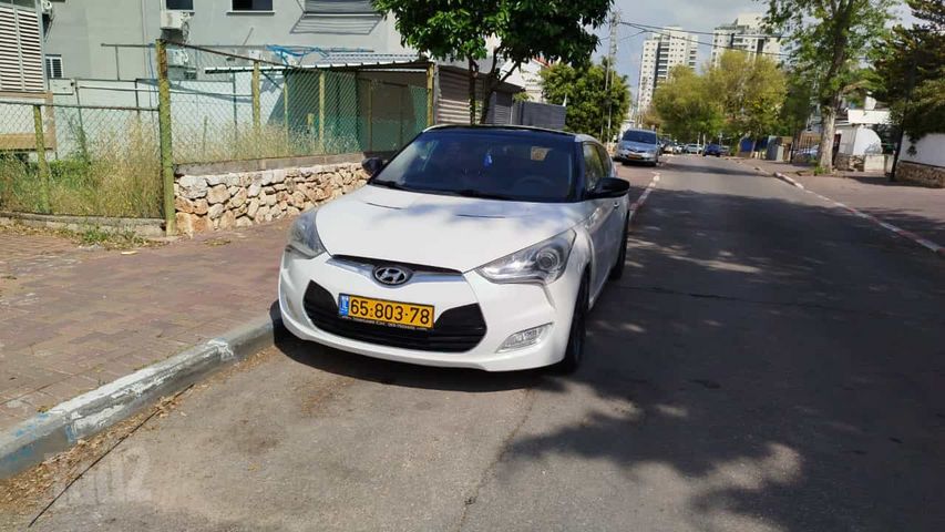 מודעת רכב יונדאי ולוסטר