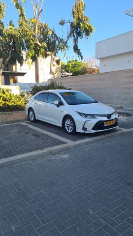 מודעת רכב טויוטה קורולה