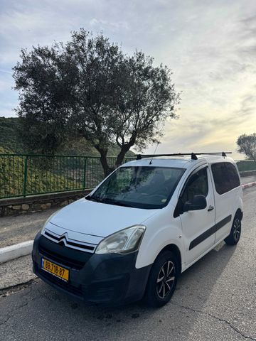 מודעת רכב סיטרואן ברלינגו 