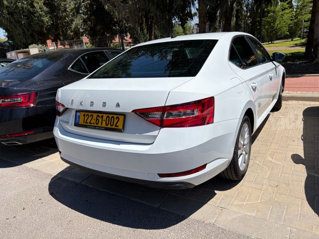 סקודה סופרב