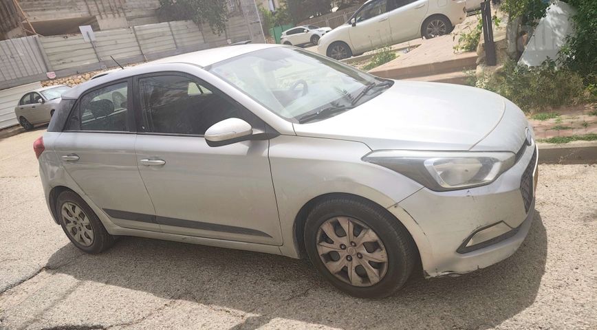 מודעת רכב יונדאי i20