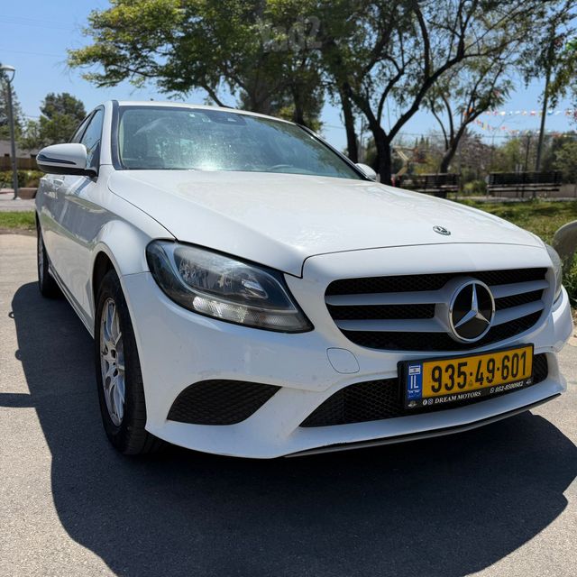 מודעת רכב מרצדס-בנץ C-class
