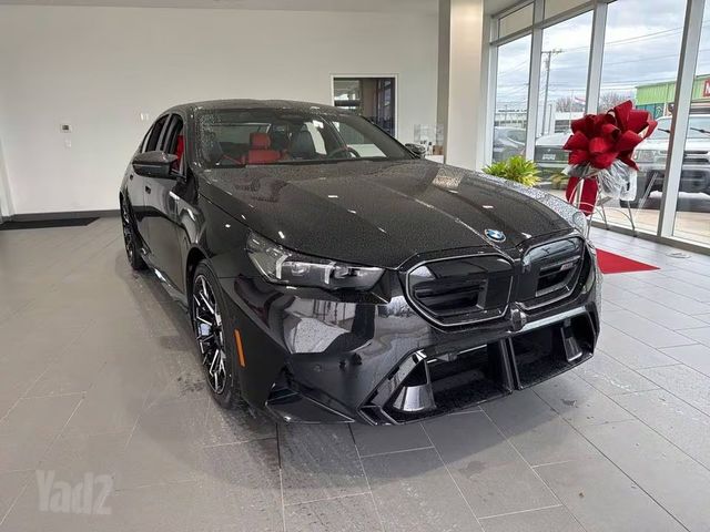 ב מ וו M5