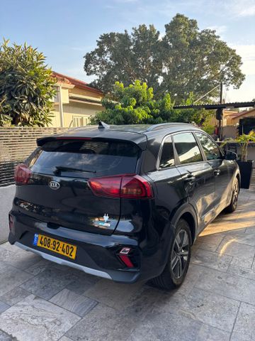 קיה נירו