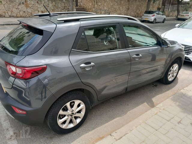 מודעת רכב קיה סטוניק