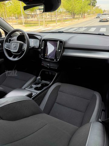 וולוו XC40