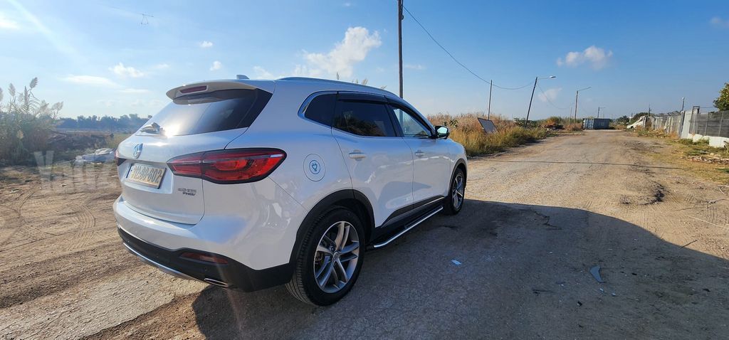 אם ג'י EHS PHEV