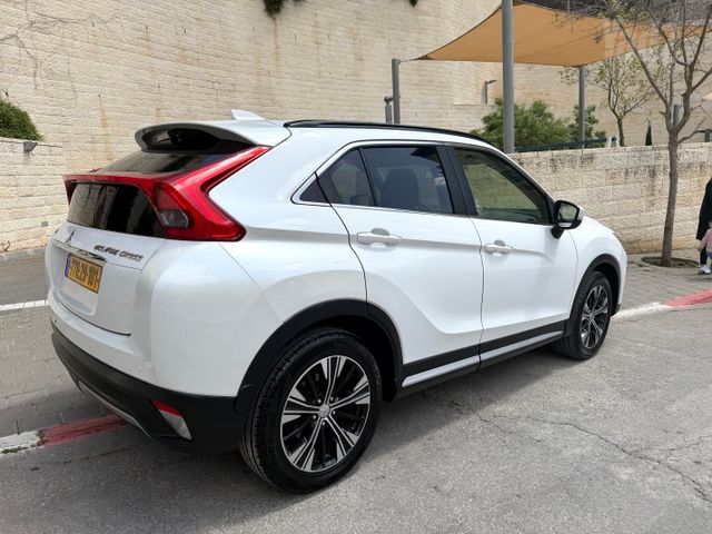 מיצובישי אקליפס קרוס