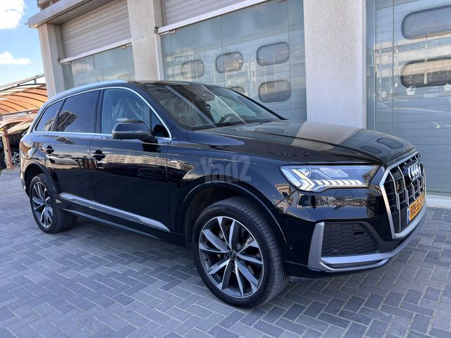 מודעת רכב אאודי Q7