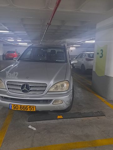 מודעת רכב מרצדס-בנץ ML